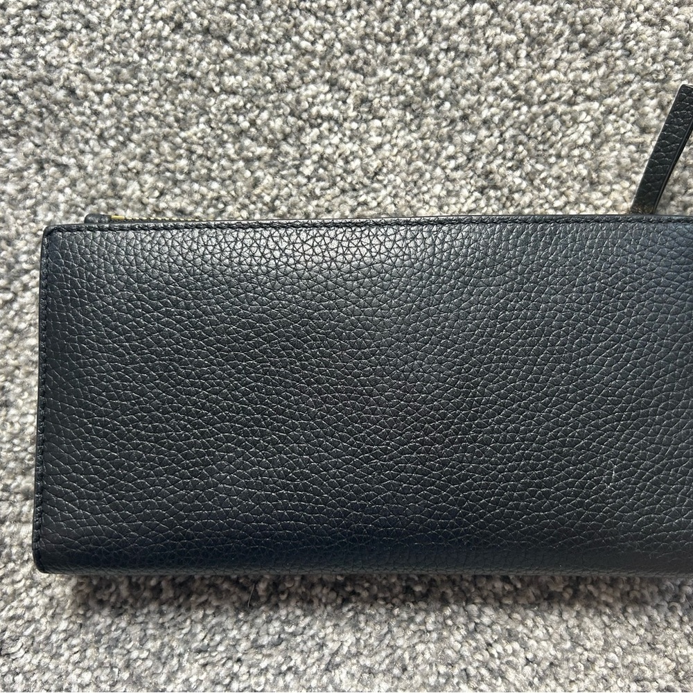 Tory Burch Black Pebbled Leather Wallet with Gold Logo - Picture 2 of 6